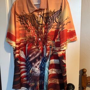 Men’s Patriotic Eagle, Statue of Liberty & Flag Men's Shirt. Excellent Condition